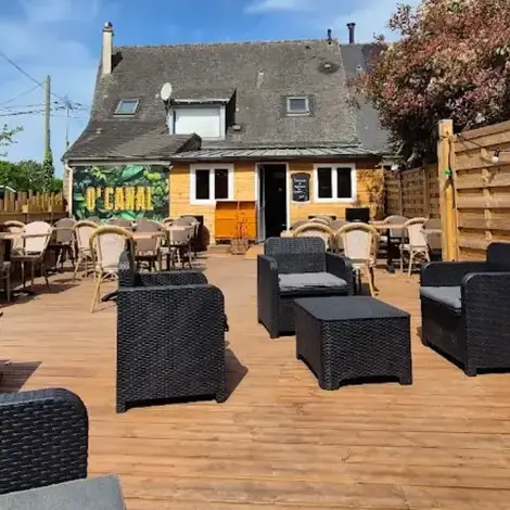 restaurant à Guipel - image 3